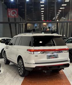 Lincoln Navigator